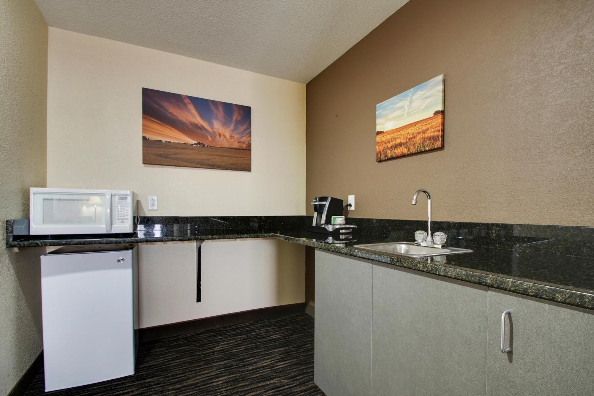 Everspring Inn & Suites Oskaloosa Exteriér fotografie