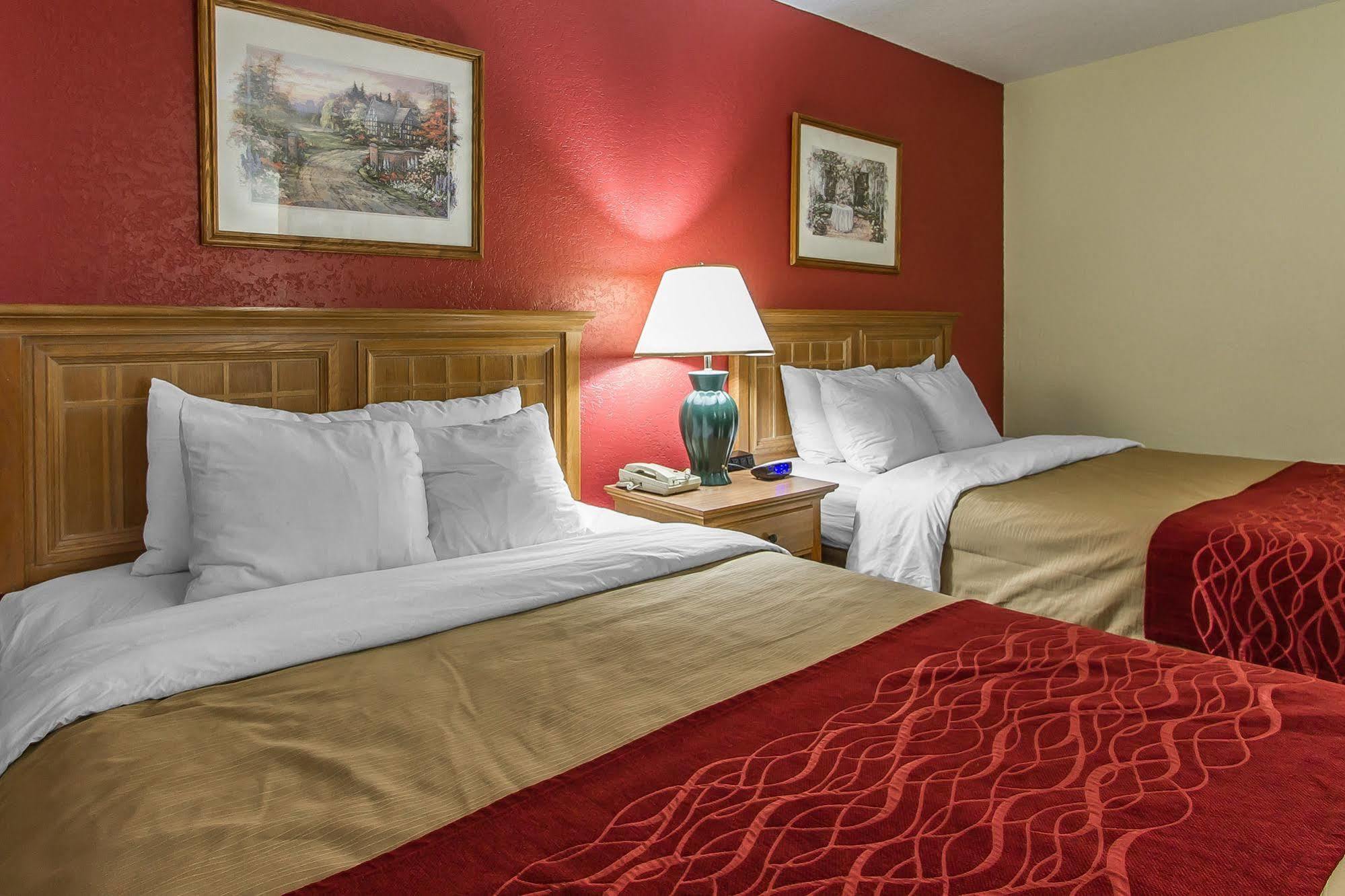 Everspring Inn & Suites Oskaloosa Exteriér fotografie