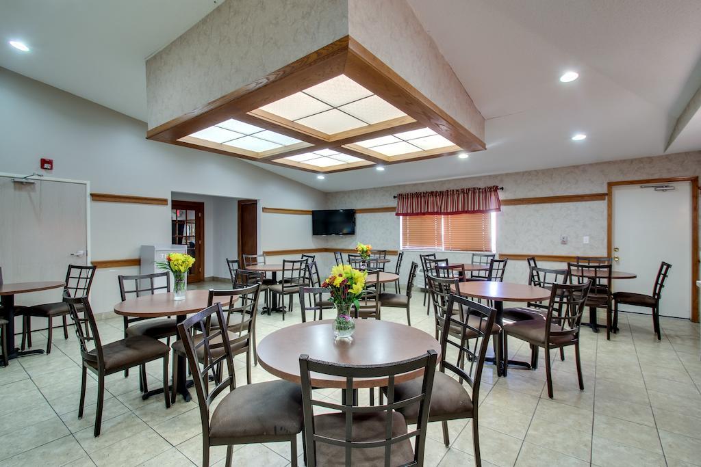 Everspring Inn & Suites Oskaloosa Exteriér fotografie